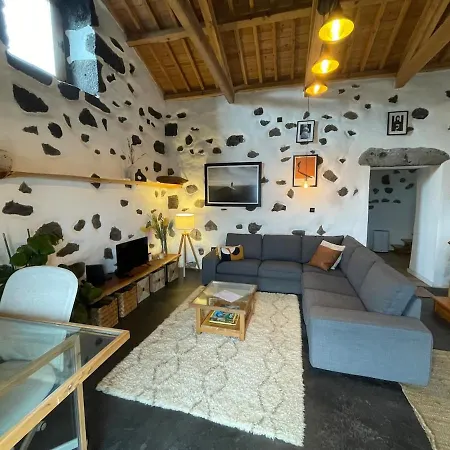 Casa Graceland Praia da Graciosa