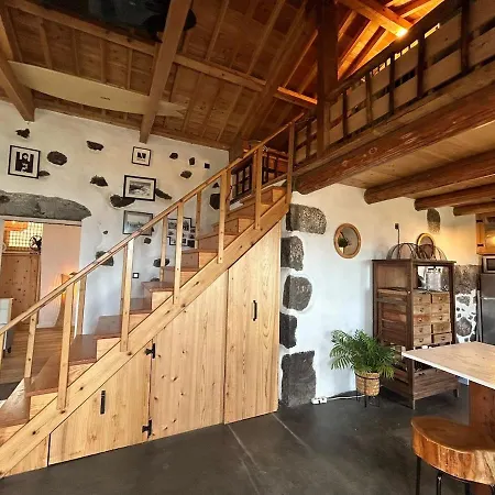 Casa Graceland Praia da Graciosa